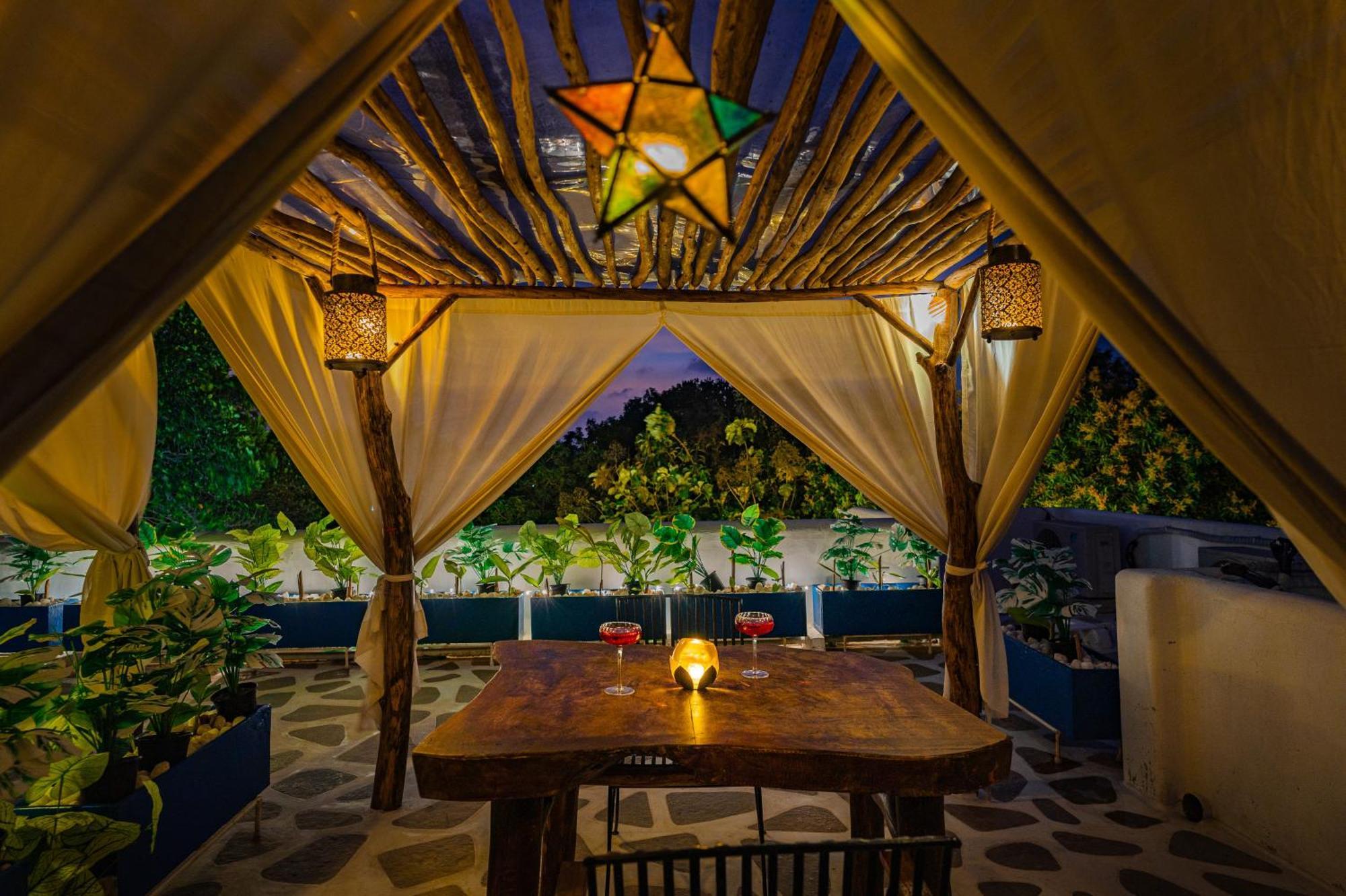 Conch Resort Luxury Private Pool Suites بونديتْشيري المظهر الخارجي الصورة