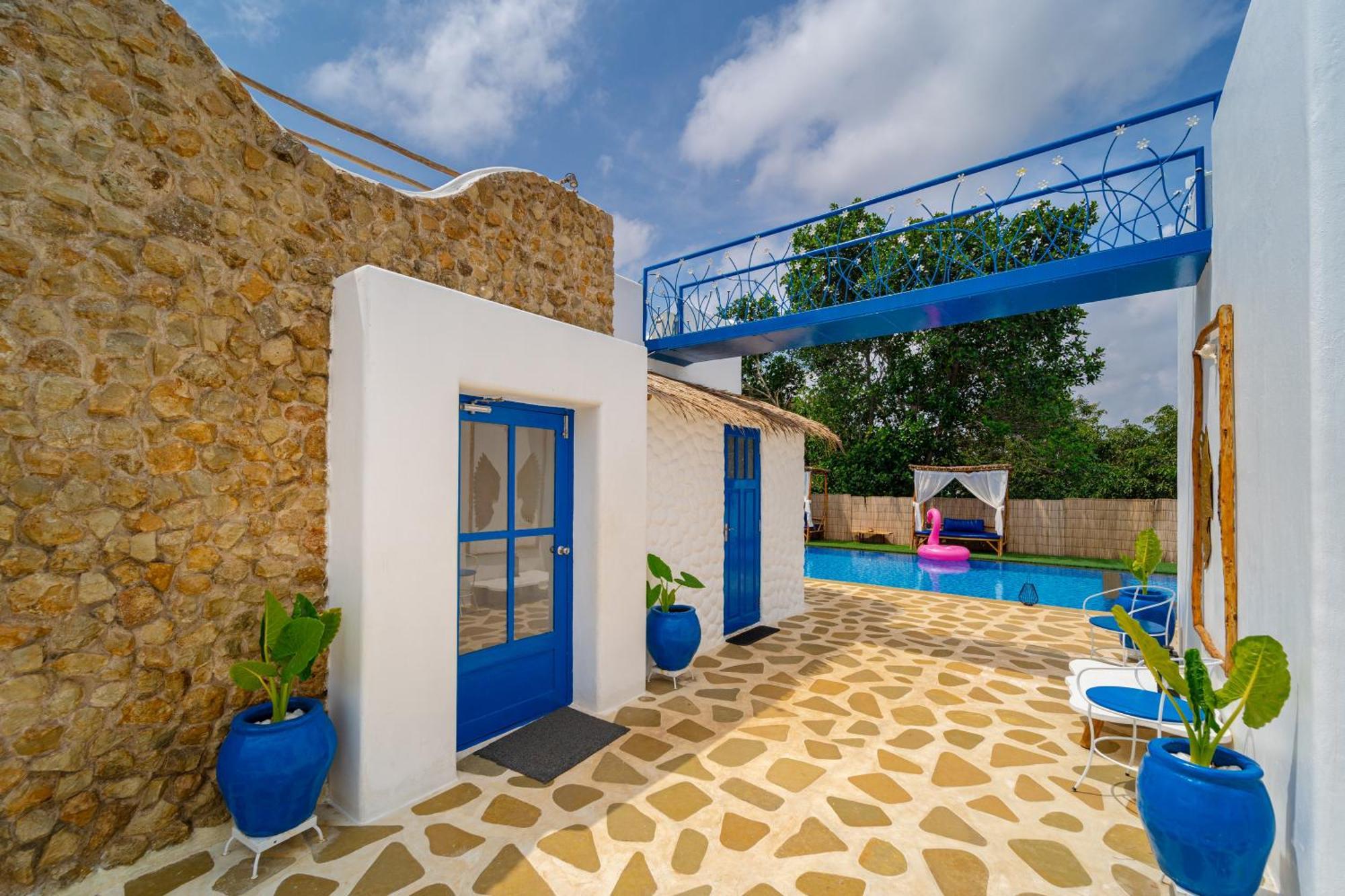 Conch Resort Luxury Private Pool Suites بونديتْشيري المظهر الخارجي الصورة