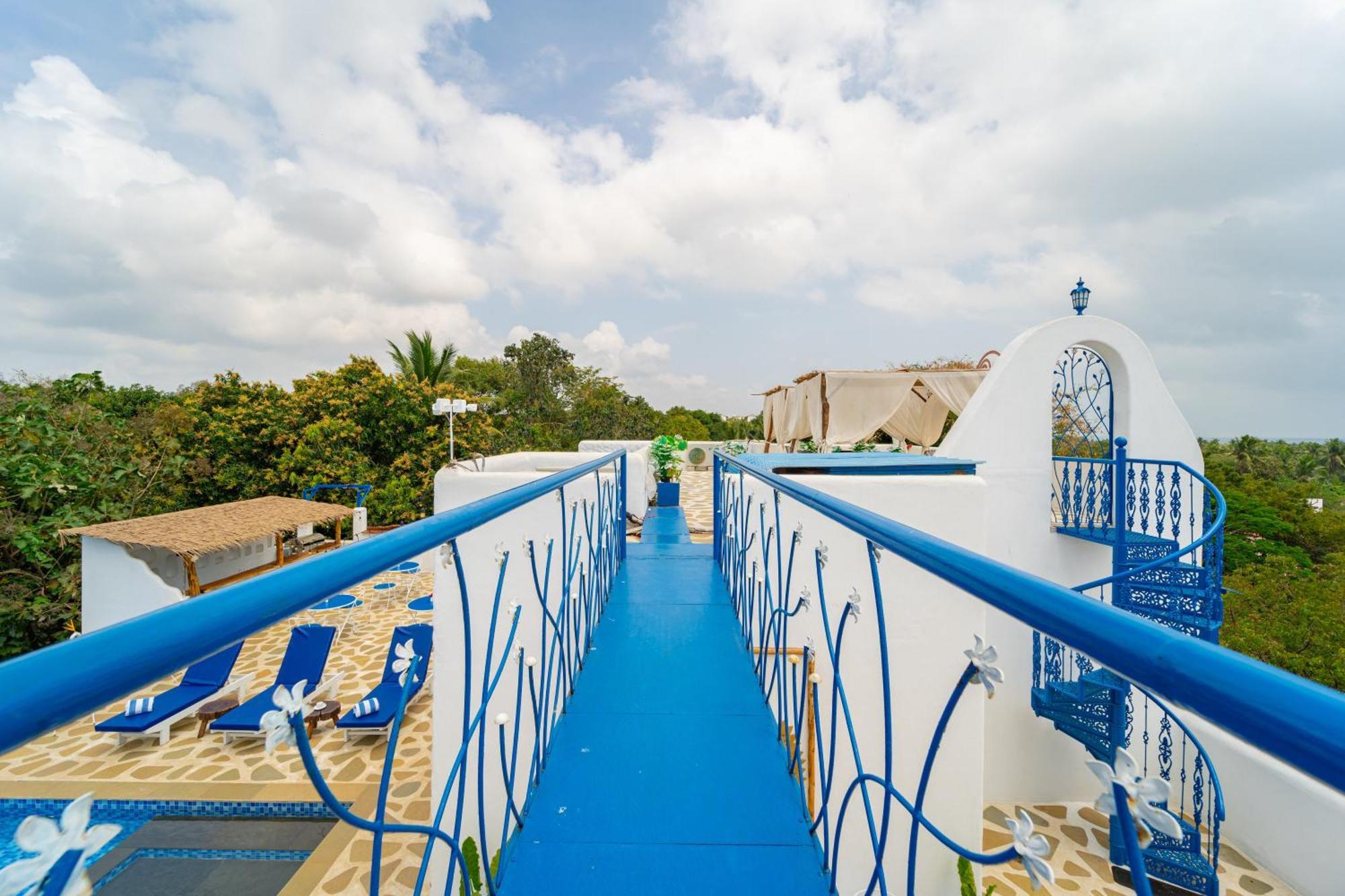 Conch Resort Luxury Private Pool Suites بونديتْشيري المظهر الخارجي الصورة
