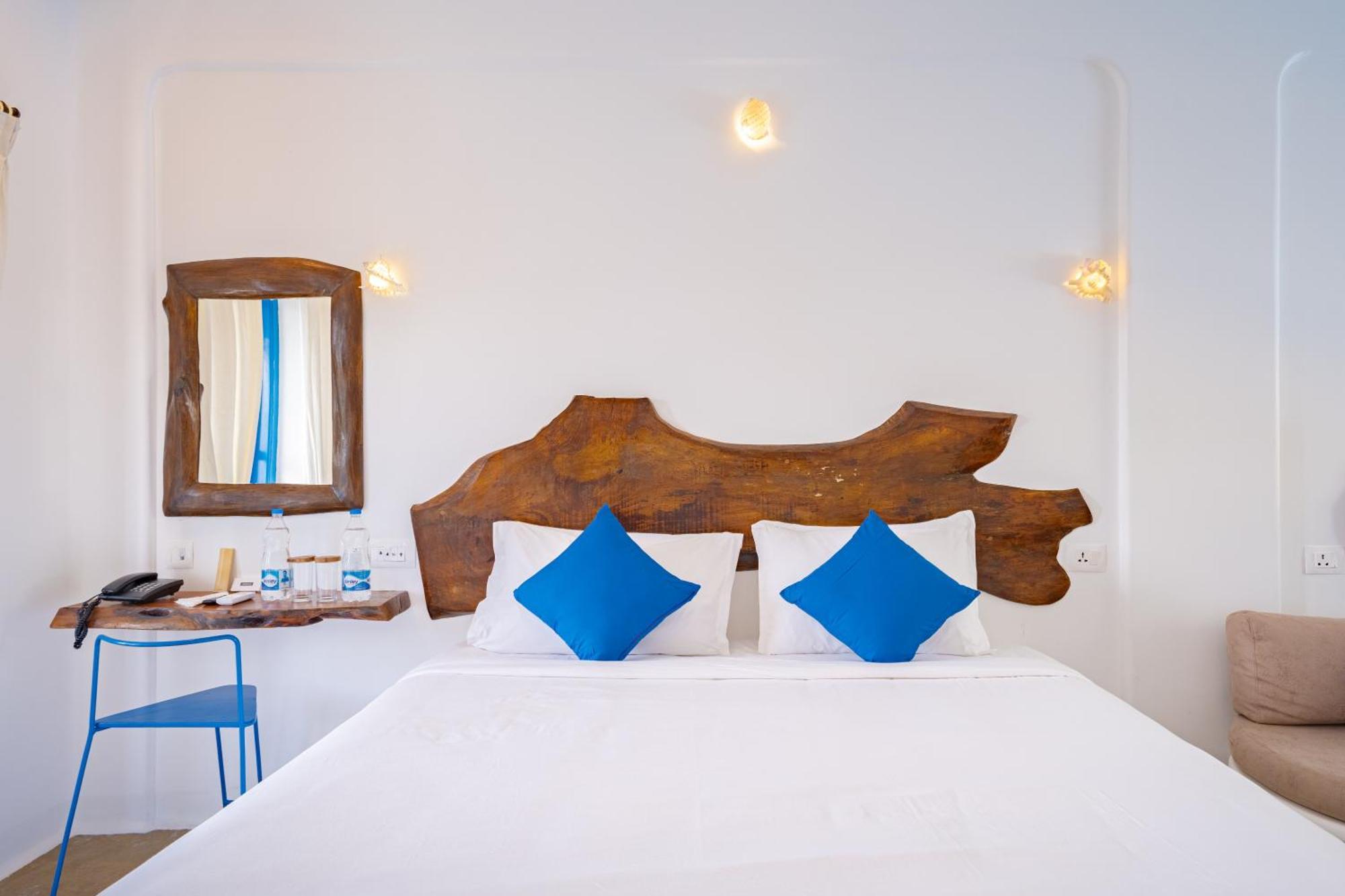 Conch Resort Luxury Private Pool Suites بونديتْشيري المظهر الخارجي الصورة